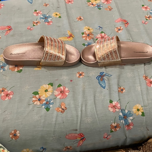 Women’s Rhinestone Slides - Picture 2 of 6